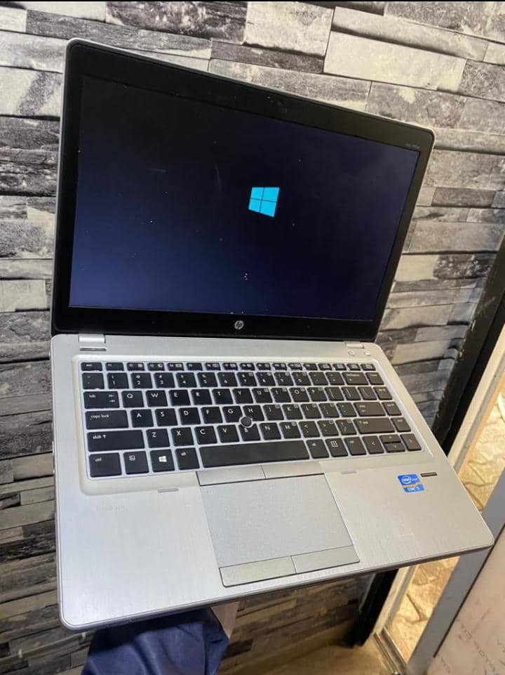 HP EliteBook Folio 9480m | Intel Core i5 | 8GB RAM | 500GB HDD | Backlit Keyboard