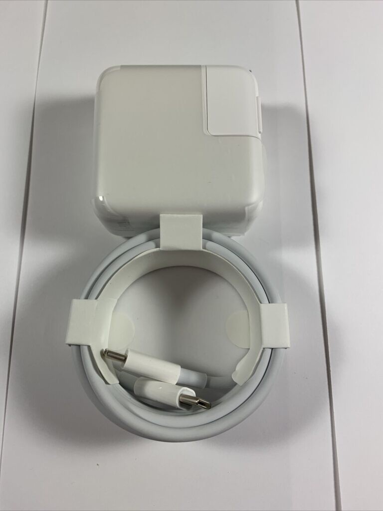 Apple USB-C Power Adapter for MacBook – 30W, 67W, 96W, 140W Fast Charging